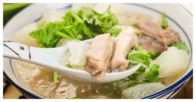 外阴白斑患者的饮食要注意什么